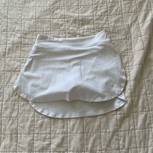 Gilly Hicks Go Recharge High-Rise Skortie